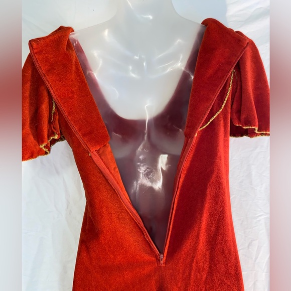 Adorable Juliet Costume dress - Picture 8 of 9